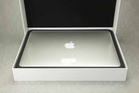 【徹底比較】MacBook Air 11インチ と 13インチ で迷っている人向け まとめ - NAVER まとめ