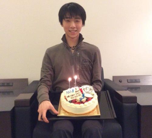 yuzu ANA birthday cake 2014-1