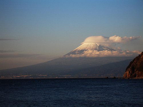 夕方傘雲富士山