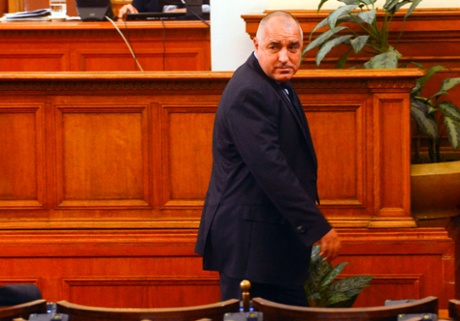 ブルガリア内閣総辞職