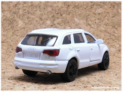 siku_audi_Q7_005s.jpg