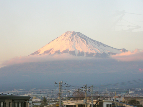 新富士駅から見た富士山